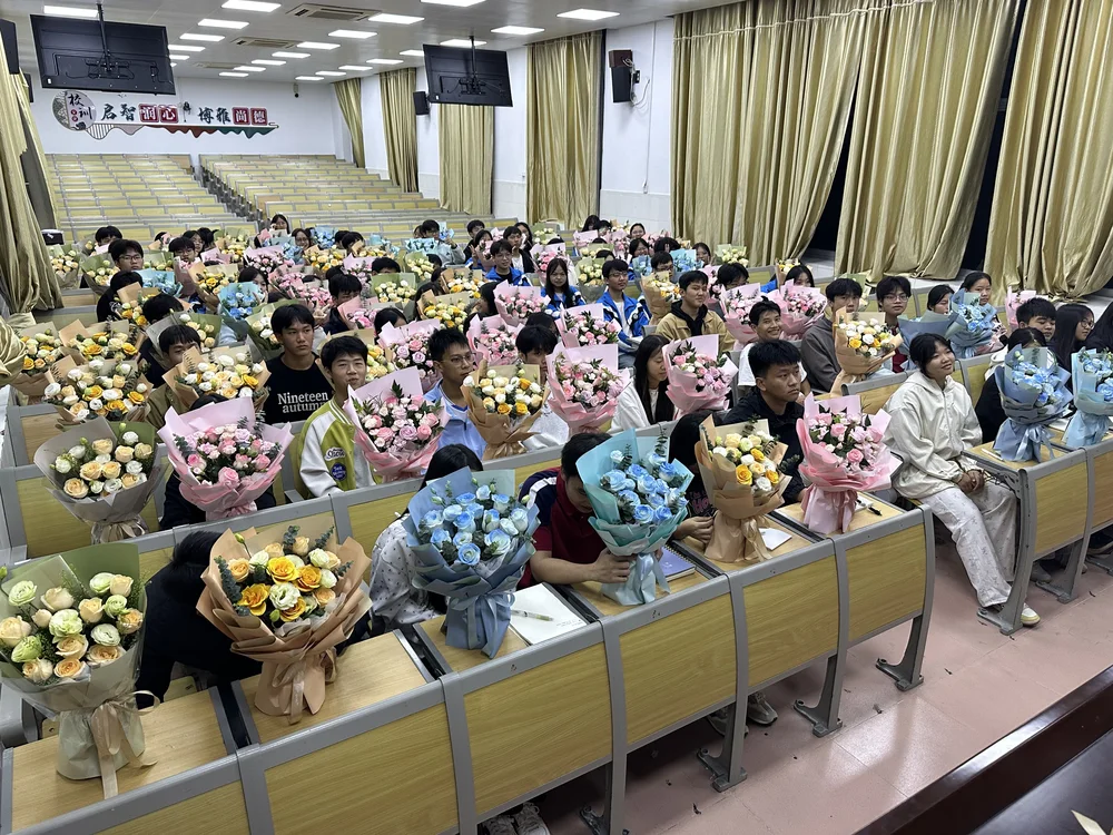 庆典花篮批量制作现场