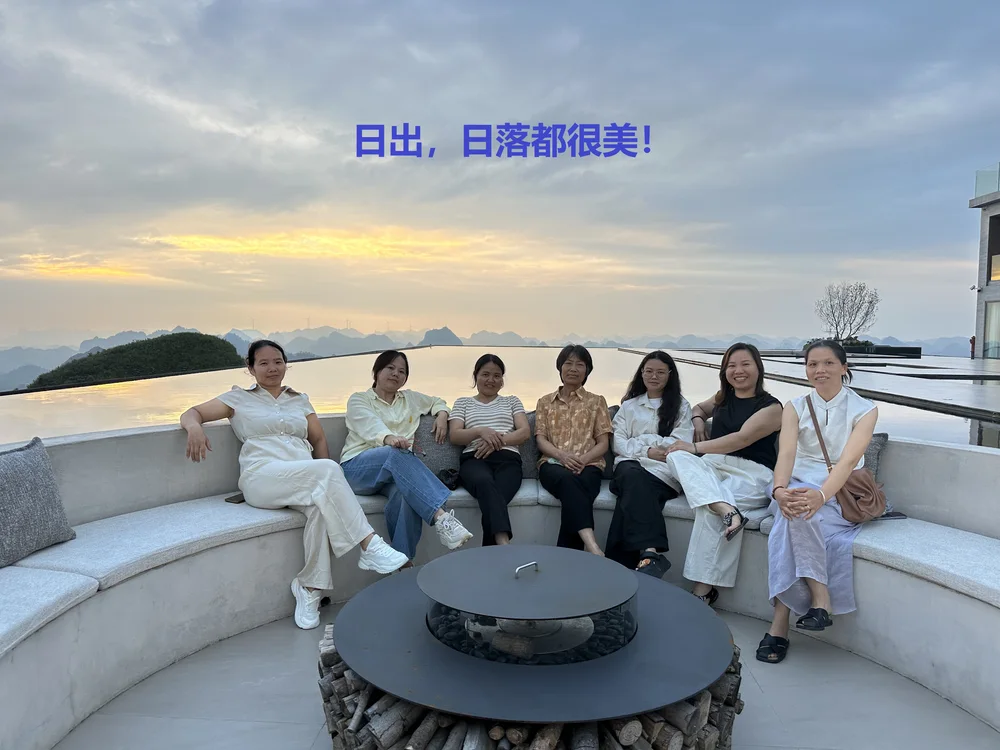 花艺师日常工作场景